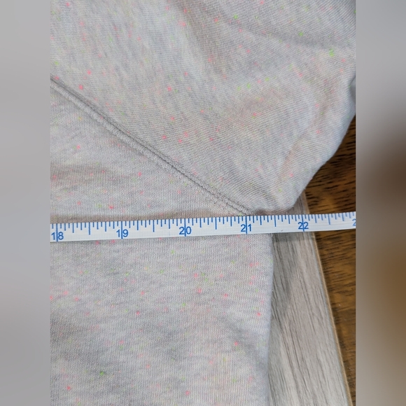 2013 Victoria's Secret VS LOVE PINK Texture Crest Confetti Sweatshirt (Small) - Picture 12 of 13